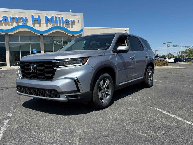 new 2025 Honda Pilot car, priced at $47,050