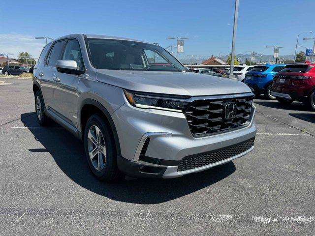 new 2025 Honda Pilot car, priced at $47,050