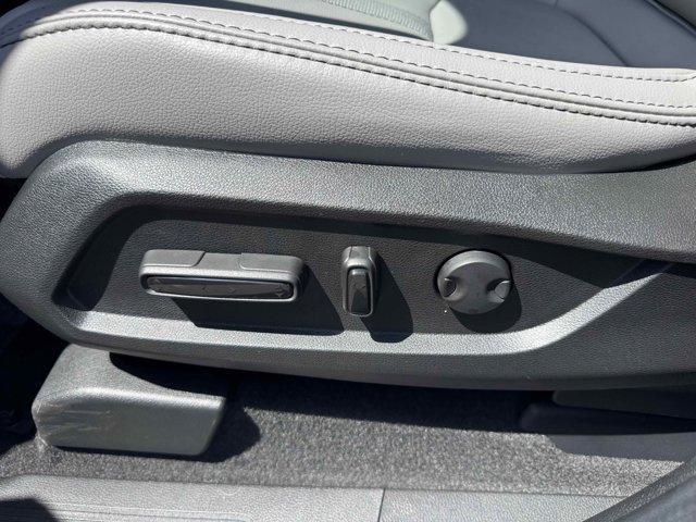 new 2025 Honda Pilot car, priced at $47,050