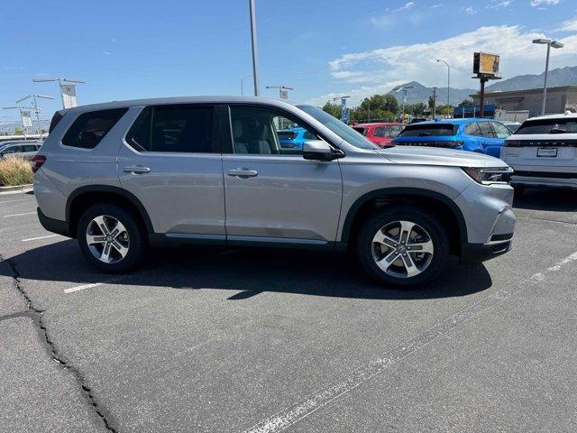 new 2025 Honda Pilot car, priced at $47,050