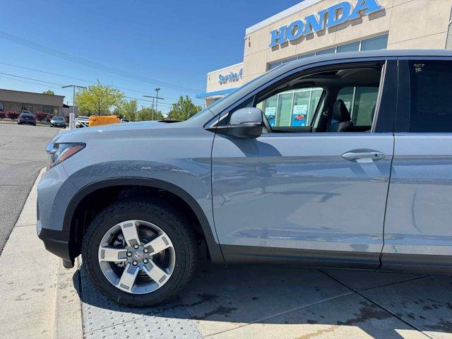 new 2025 Honda Ridgeline car, priced at $42,394