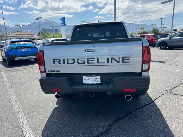 new 2025 Honda Ridgeline car, priced at $43,973