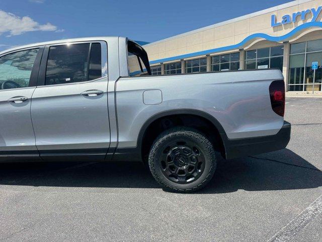 new 2025 Honda Ridgeline car, priced at $43,973