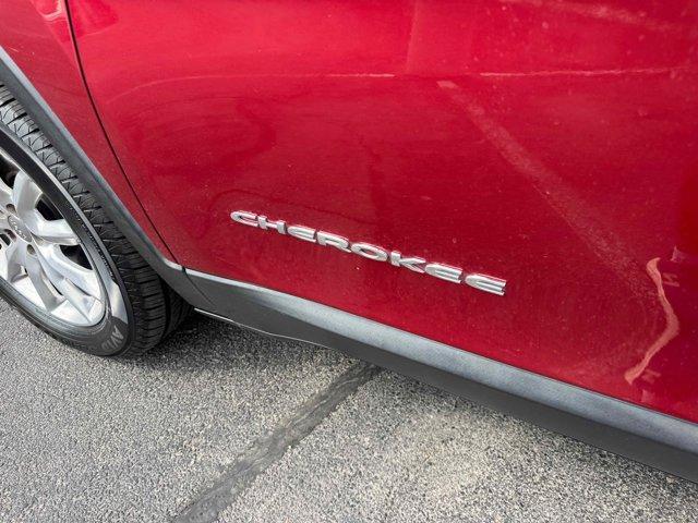 used 2015 Jeep Cherokee car, priced at $10,999