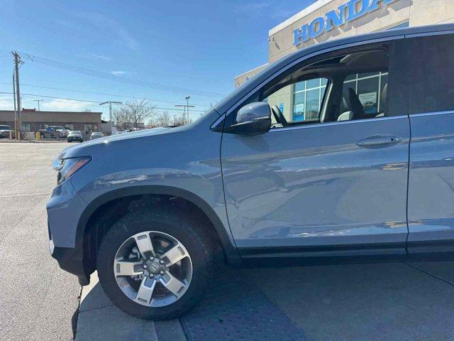 new 2025 Honda Ridgeline car, priced at $42,624