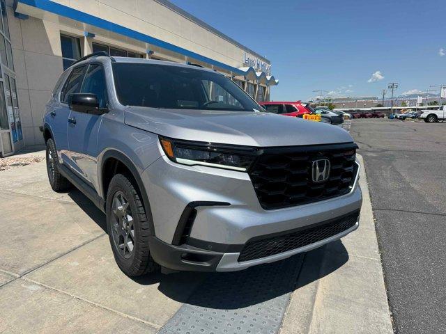 new 2025 Honda Pilot car, priced at $50,850
