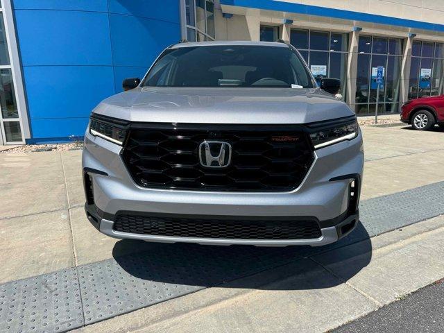 new 2025 Honda Pilot car, priced at $50,850