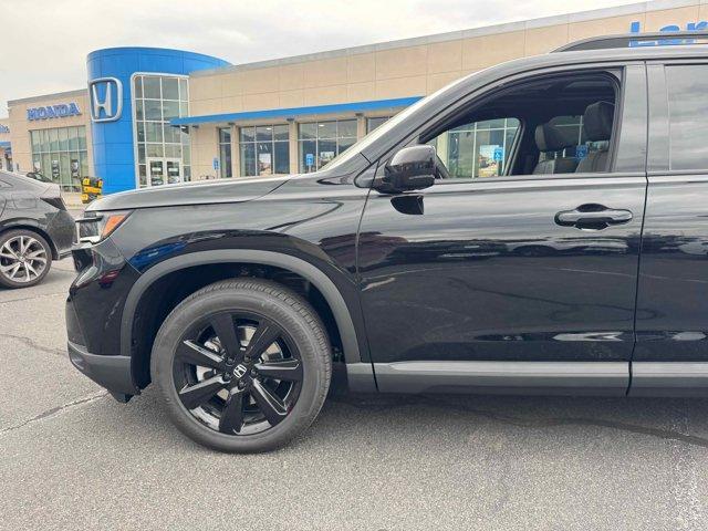 new 2025 Honda Pilot car, priced at $56,030