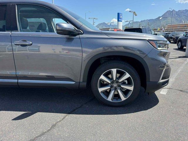 new 2025 Honda Pilot car, priced at $56,980