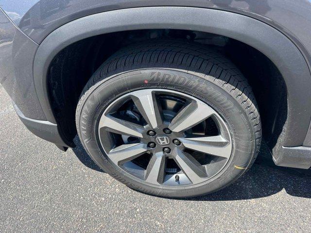 new 2025 Honda Pilot car, priced at $56,980