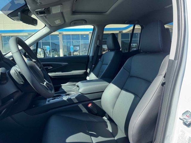 new 2025 Honda Ridgeline car, priced at $42,581