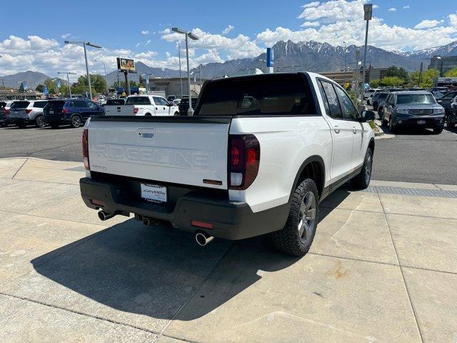 new 2024 Honda Ridgeline car, priced at $44,168