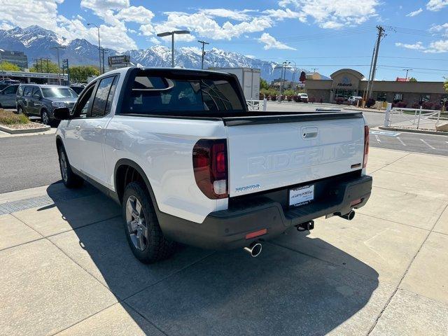 new 2024 Honda Ridgeline car, priced at $44,168
