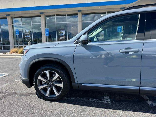 new 2025 Honda Pilot car, priced at $55,760