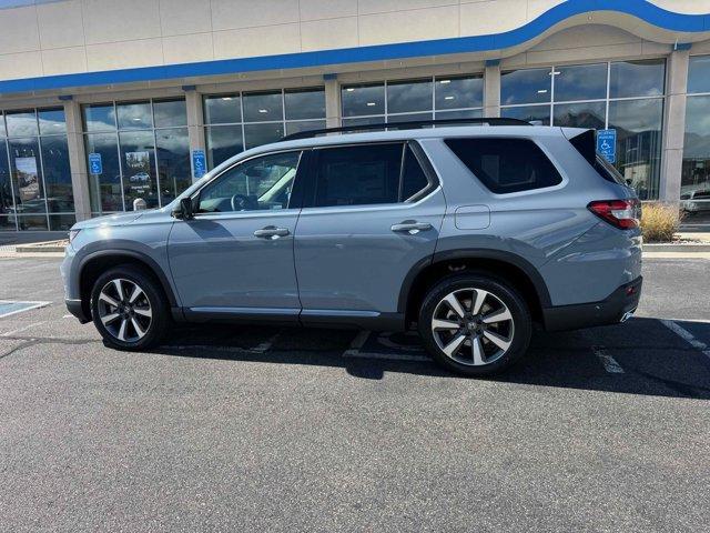 new 2025 Honda Pilot car, priced at $55,760
