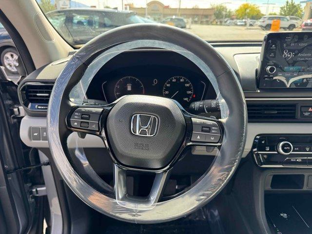 new 2025 Honda Pilot car, priced at $44,482