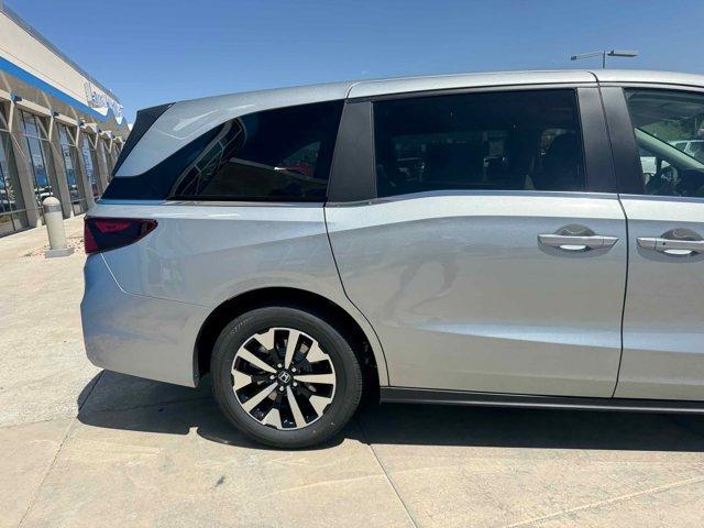 new 2025 Honda Odyssey car, priced at $43,670