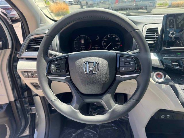 new 2025 Honda Odyssey car, priced at $43,670