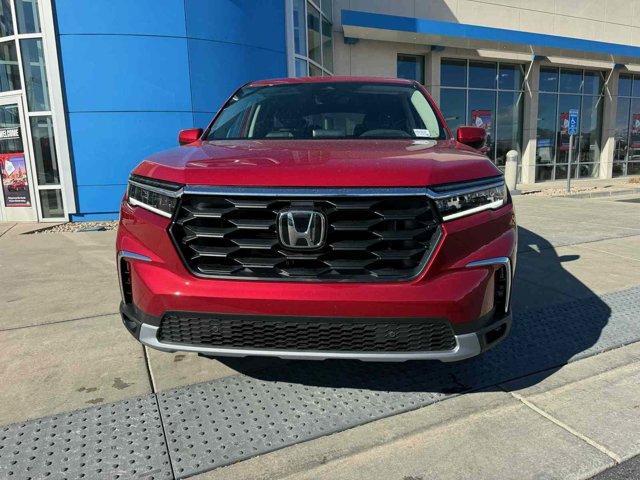 new 2025 Honda Pilot car, priced at $49,350