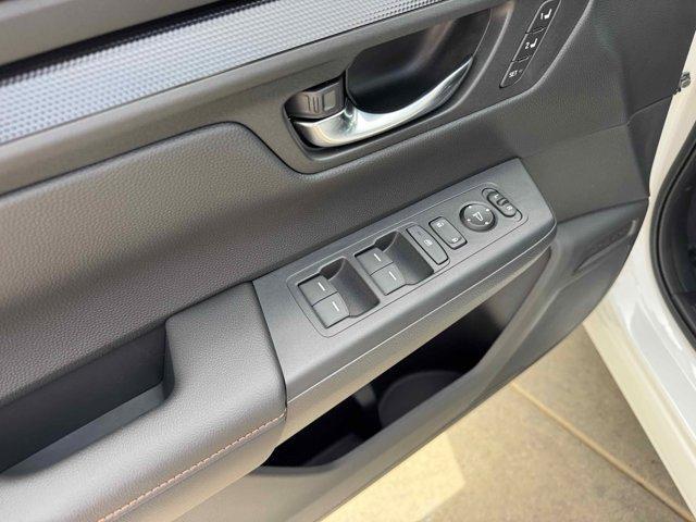 new 2025 Honda CR-V Hybrid car, priced at $41,000