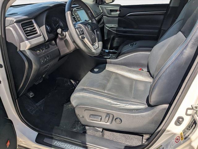 used 2015 Toyota Highlander car, priced at $17,738