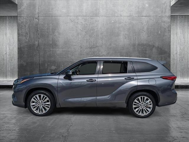 used 2023 Toyota Highlander Hybrid car, priced at $46,886
