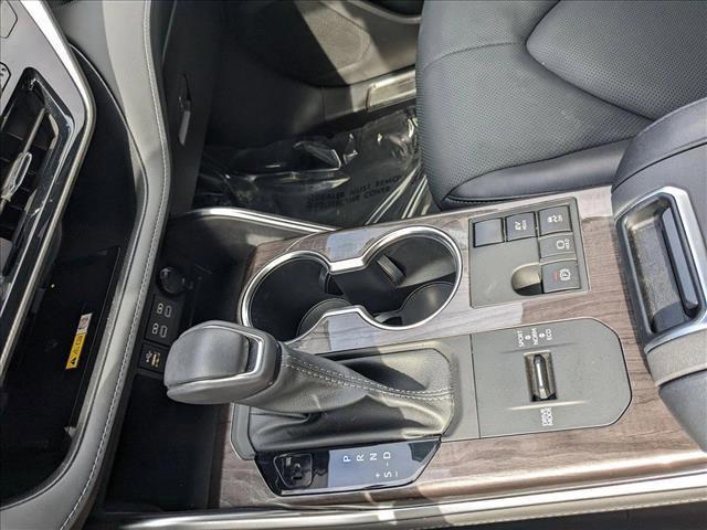 used 2023 Toyota Highlander Hybrid car, priced at $46,886