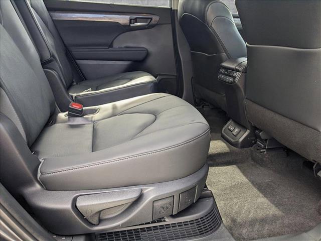 used 2023 Toyota Highlander Hybrid car, priced at $46,886