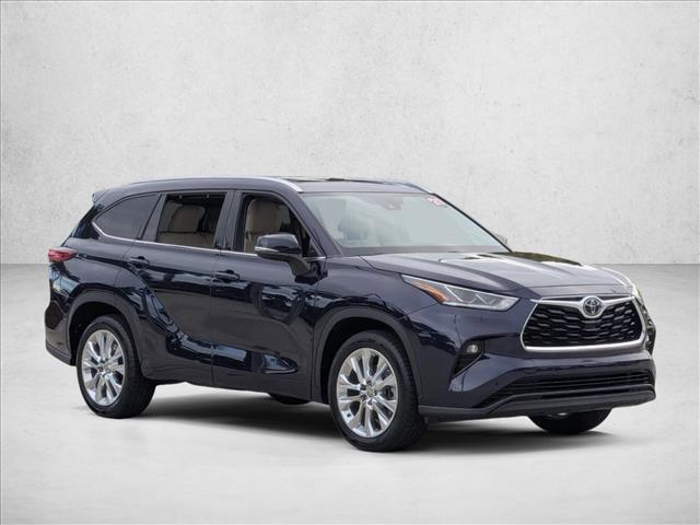 used 2021 Toyota Highlander car, priced at $29,546