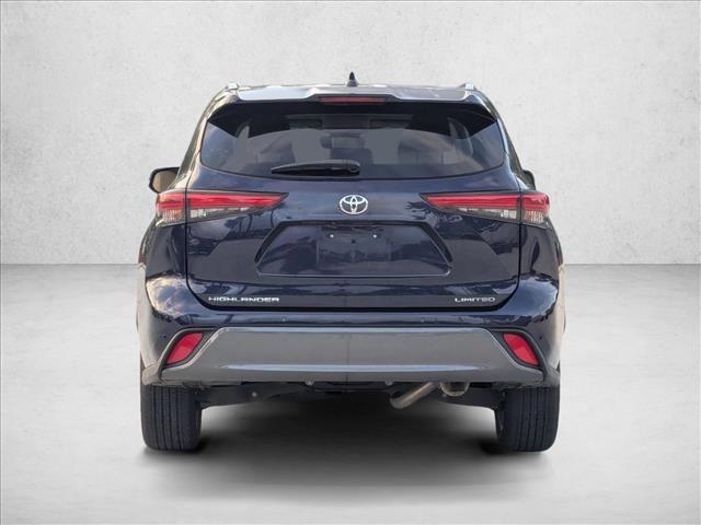 used 2021 Toyota Highlander car, priced at $30,772