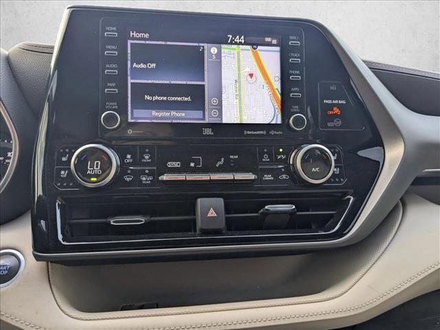 used 2021 Toyota Highlander car, priced at $30,772