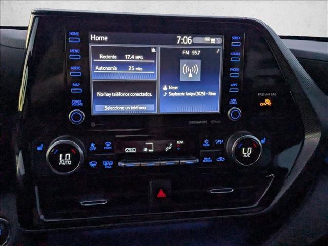 used 2022 Toyota Highlander car, priced at $35,370