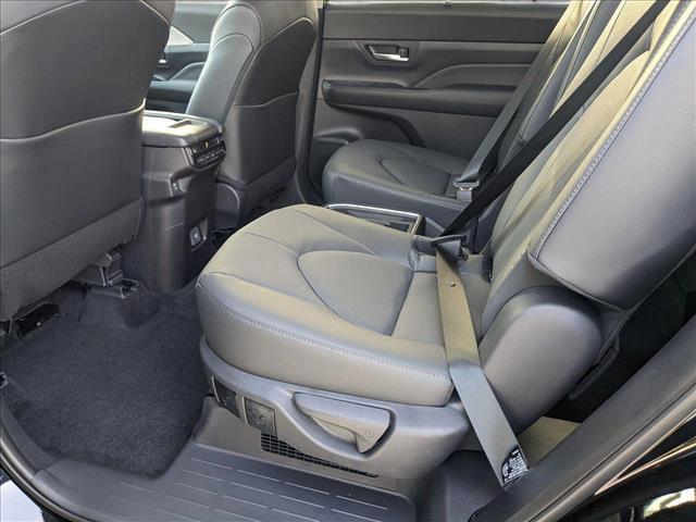 new 2025 Toyota Grand Highlander car, priced at $56,626