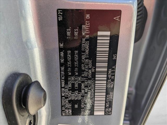 used 2021 Toyota Highlander car, priced at $31,733