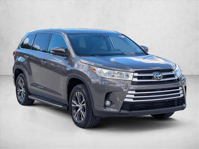 used 2019 Toyota Highlander car, priced at $23,226