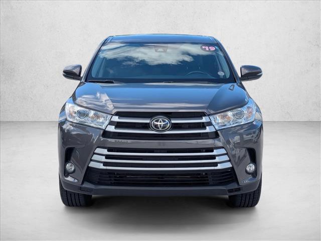 used 2019 Toyota Highlander car, priced at $23,226