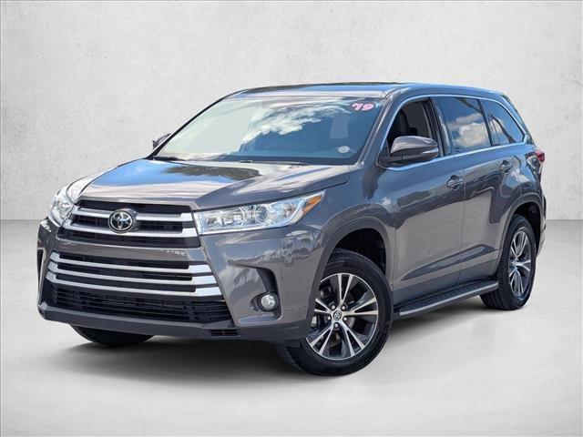 used 2019 Toyota Highlander car, priced at $23,226