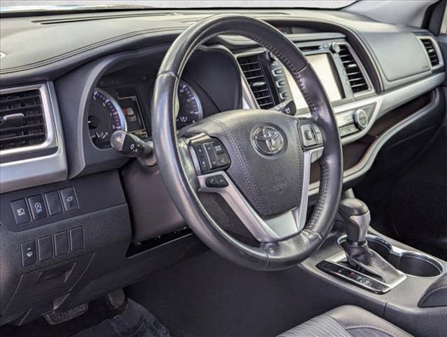 used 2019 Toyota Highlander car, priced at $23,226
