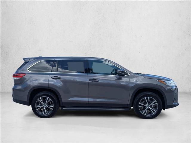 used 2019 Toyota Highlander car, priced at $23,226