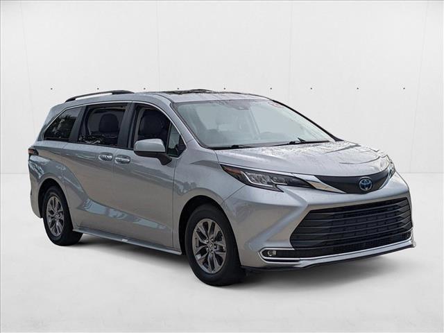 used 2023 Toyota Sienna car, priced at $34,970