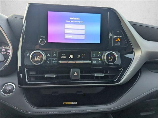 used 2023 Toyota Highlander Hybrid car, priced at $41,990