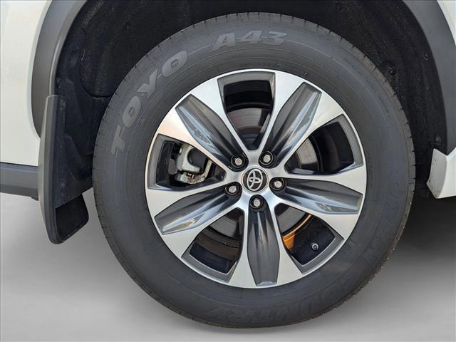 used 2023 Toyota Highlander Hybrid car, priced at $41,990