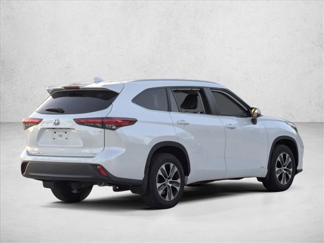 used 2023 Toyota Highlander Hybrid car, priced at $41,990