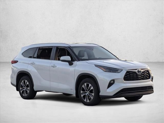 used 2023 Toyota Highlander Hybrid car, priced at $41,990