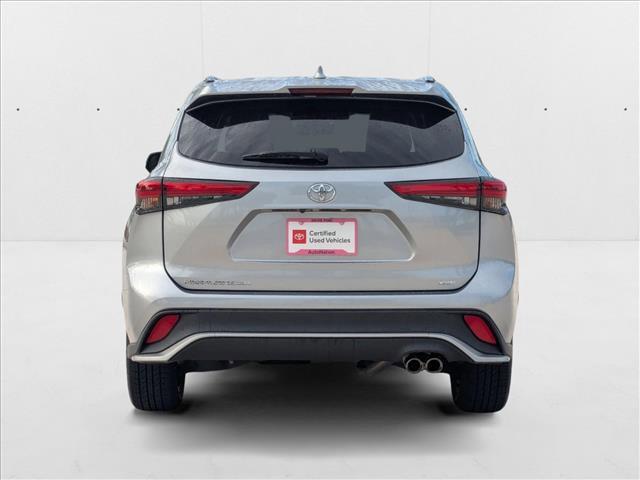 used 2022 Toyota Highlander car, priced at $35,445