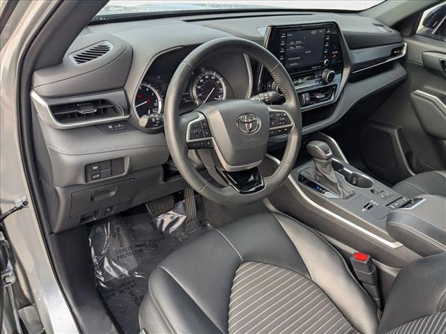 used 2022 Toyota Highlander car, priced at $35,445
