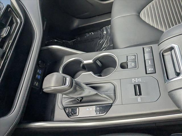 used 2022 Toyota Highlander car, priced at $35,445