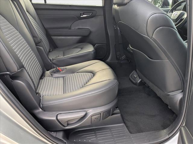 used 2022 Toyota Highlander car, priced at $35,445