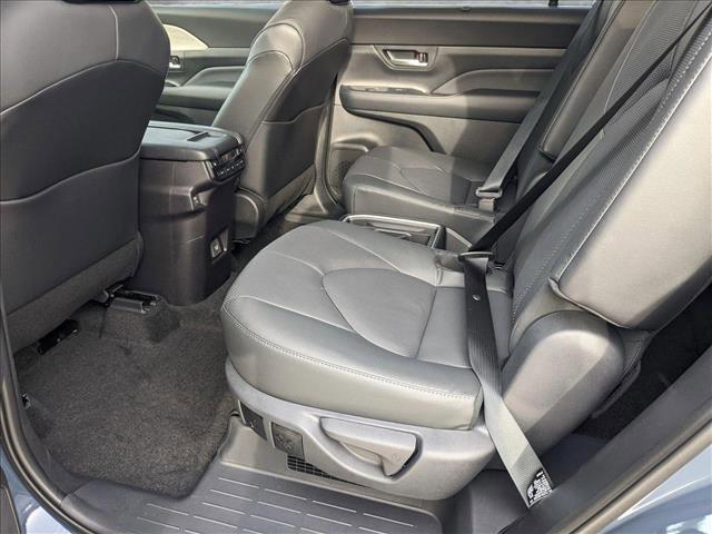 new 2025 Toyota Grand Highlander car, priced at $58,425
