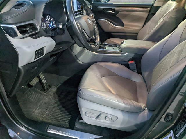 used 2021 Toyota Highlander Hybrid car, priced at $42,995